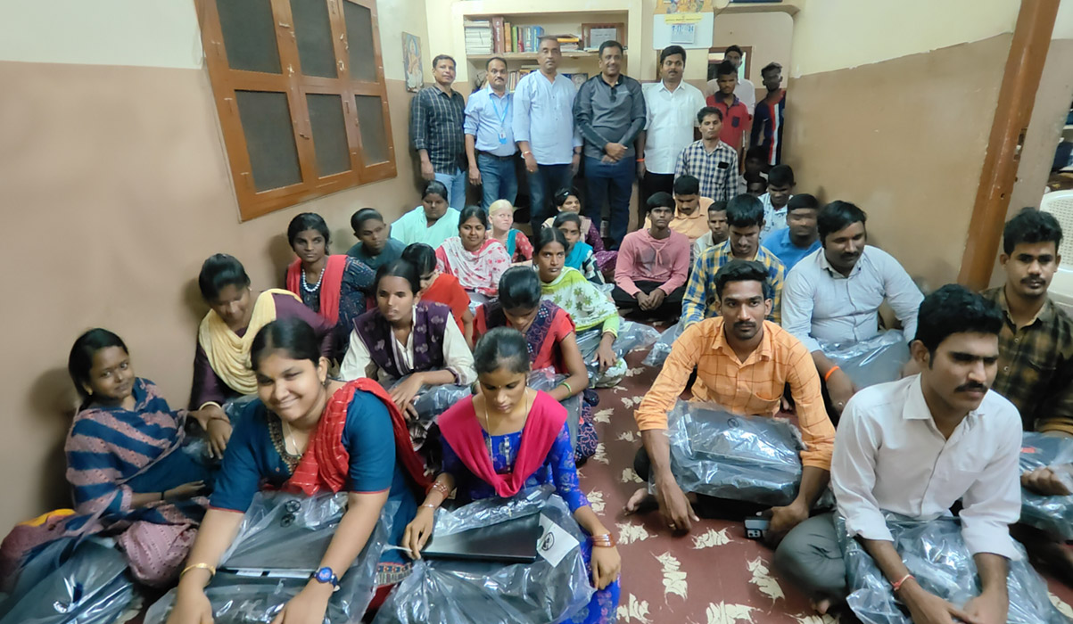 computers-for-visually-impaired-students-Thuihal-Vizihal-Trust